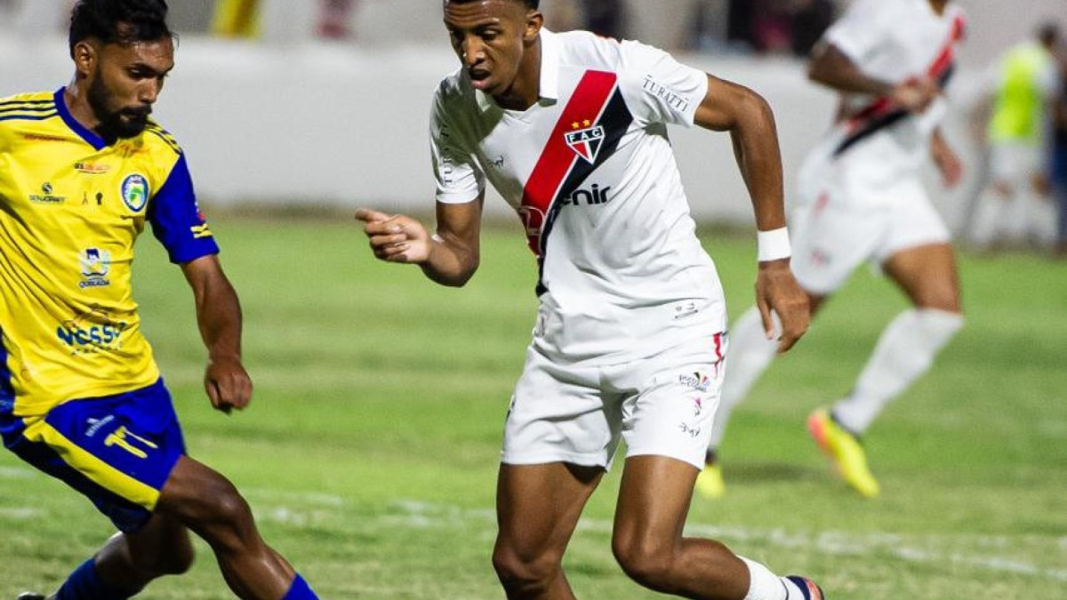 Quixadá e Ferroviário se enfrentaram na última quinta-feira, 22, com vitória do time coral