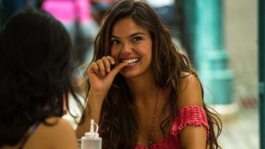 <p>Em 2005, Isis fez testes para um papel na novela “Belíssima”, da Rede Globo. No entanto, não obteve sucesso na seleção, que aprovou Paolla Oliveira para interpretar Giovana. A atriz, então, seguiu na busca de uma oportunidade.</p>
