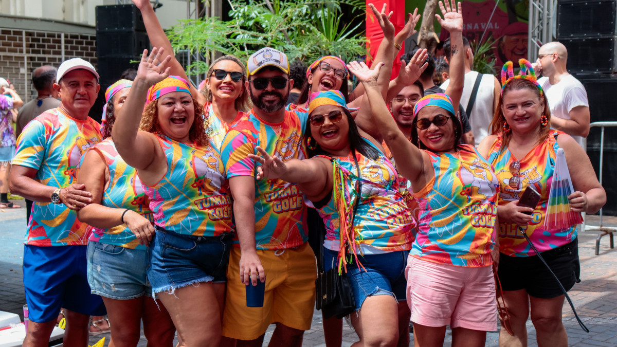 Polo Raimundo dos Queijo teve apresenta&ccedil;&otilde;es musicais com marchinhas e concentra&ccedil;&atilde;o de pessoas