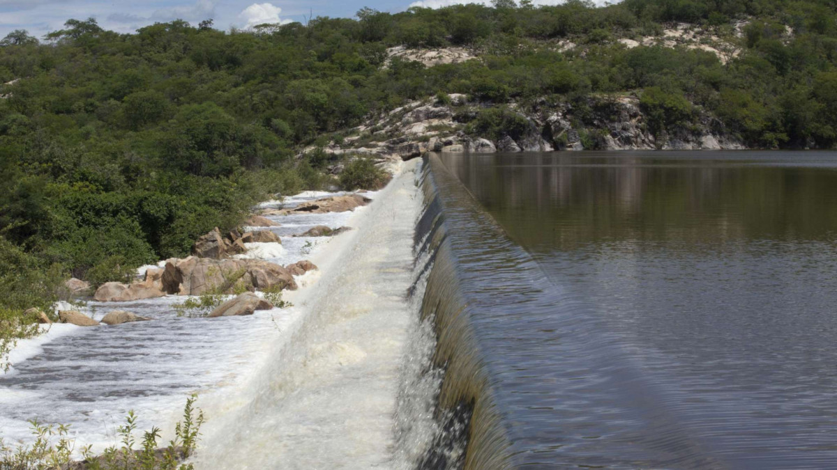 Açude Caldeirões, em Saboeiro, único no Ceará acima de 90% da capacidade