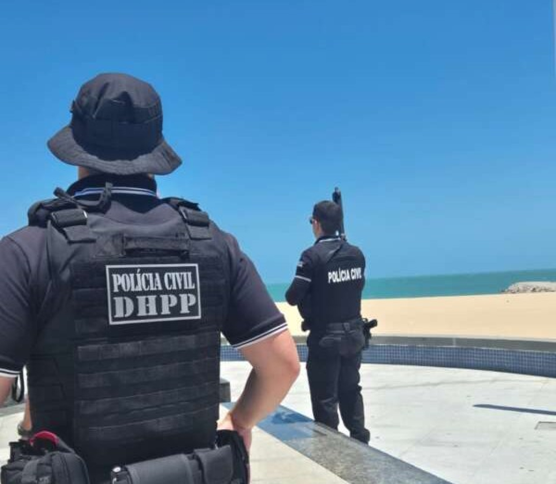 Suspeito foi preso pela Polícia Civil do Ceará (PC-CE) em Jijoca de Jericoacoara, no Ceará (Foto: Divulgação/SSPDS)