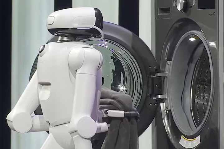 <p>Mais do que um experimento chamativo, o dispositivo sinaliza uma tentativa clara de aproximar a robótica do uso prático no dia a dia.</p>
