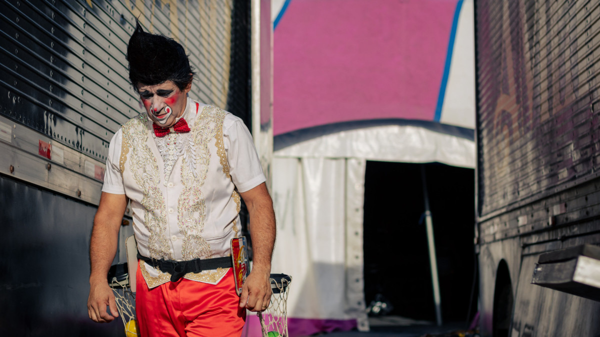Na foro, o Palha&ccedil;o Matraca do Circo Americano, que fica na Avenida Washington Soares. (Foto: Aurelio Alves / Jornal O POVO)