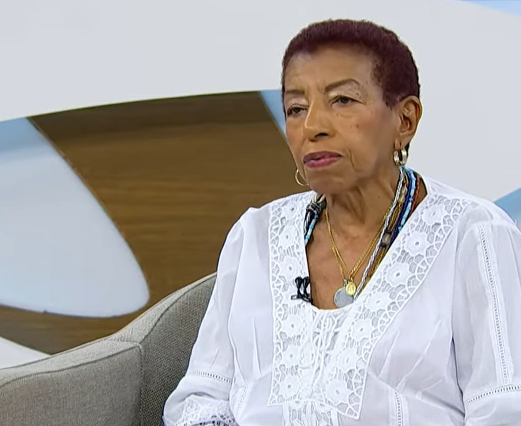 <p><span style=font-weight: 400;>No cinema, integrou os elencos de “Antônia”, “Tropa de Elite 2 – O Inimigo Agora é Outro” e “O Samba”.</span></p>
