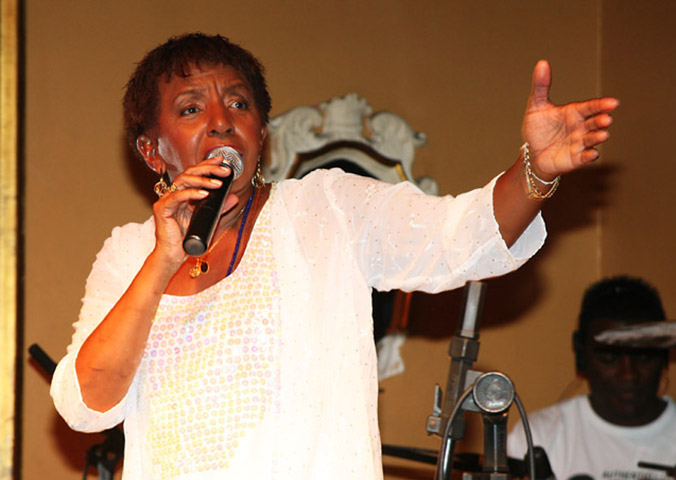 <p><span style=font-weight: 400;>Em entrevista, afirmou que a arte é o principal fator de mobilização emocional em sua vida e destacou a relevância da homenagem da escola de samba da Zona Oeste do Rio, especialmente por ter ocorrido logo após sua saída do hospital.</span></p><?php if (strpos(site('ds_site_link'), '/apostas') === false): ?>
    </div>

    <div class=