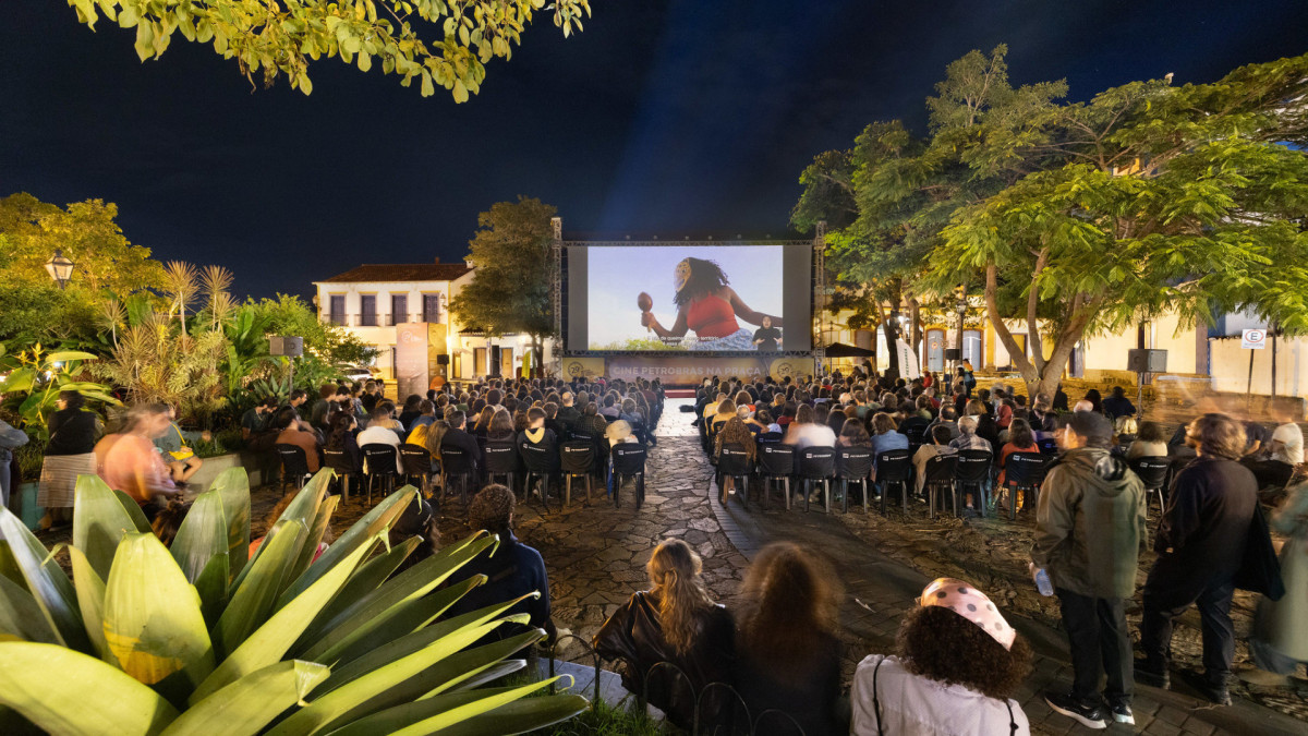Curtas na Pra&ccedil;a na 29 Mostra de Cinemas De Tiradentes (FOTO LEO LARA/Universo Produ&ccedil;&atilde;o/ Divulga&ccedil;&atilde;o)