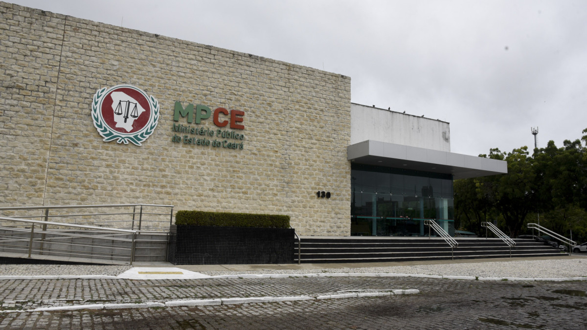 Minist&eacute;rio P&uacute;blico do Estado do Cear&aacute; denunciou Daniel por homic&iacute;dio triplamente qualificado (por meio de emboscada, por motivo torpe e com utiliza&ccedil;&atilde;o de meio cruel)