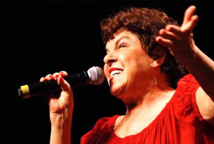 <p>Miúcha – Integrante de uma fase mais avançada da bossa nova, Miúcha começou sua carreira em 1975, cantando ao lado de João Gilberto e Stan Getz no álbum The Best Of World.</p>
