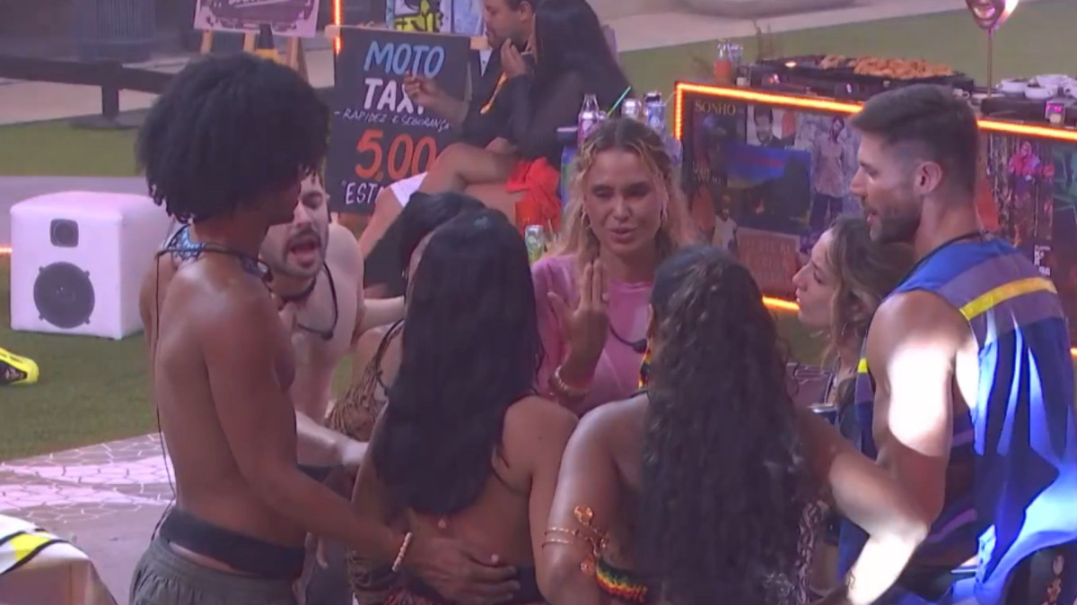 A madrugada desta quinta-feira, 29, no BBB 26 foi marcada por festa intensa, discussões acaloradas, desabafos emocionados e alertas entre os participantes.