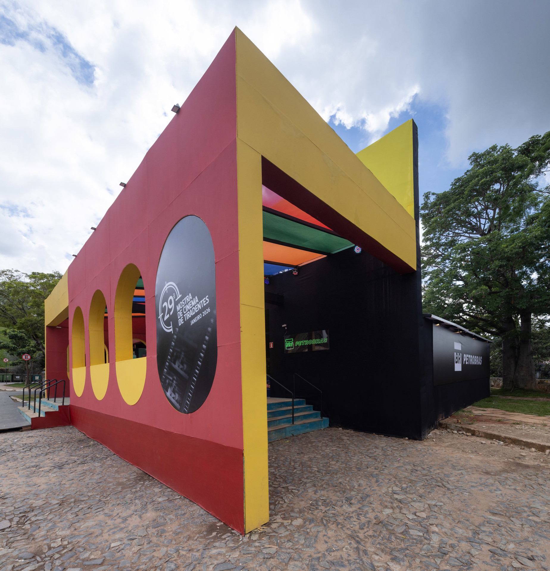 Programação segue de forma gratuita, em diferentes espaços da cidade, até este sábado, 31 (Foto:  Leo Lara/Universo Produção/ Divulgação)