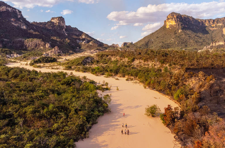A presença das chaminés em uma área de conservação ambiental reforça a importância de preservar o cerrado, bioma que abriga uma diversidade geológica e biológica ainda pouco valorizada. A descoberta pode ajudar a fortalecer políticas de proteção ambiental.

