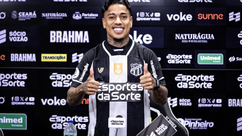 O atacante Matheusinho foi apresentado oficialmente pelo Ceará  