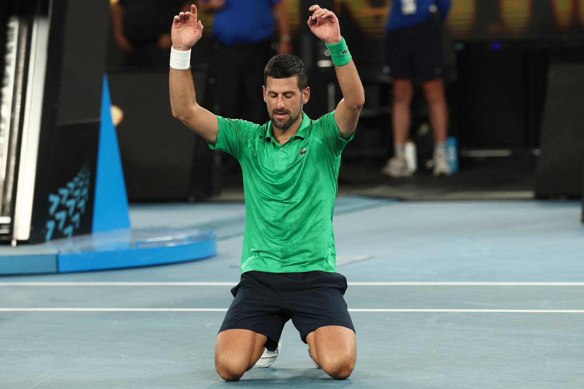 Djokovic venceu Sinner em 4h09min (Foto: IZHAR KHAN / AFP)