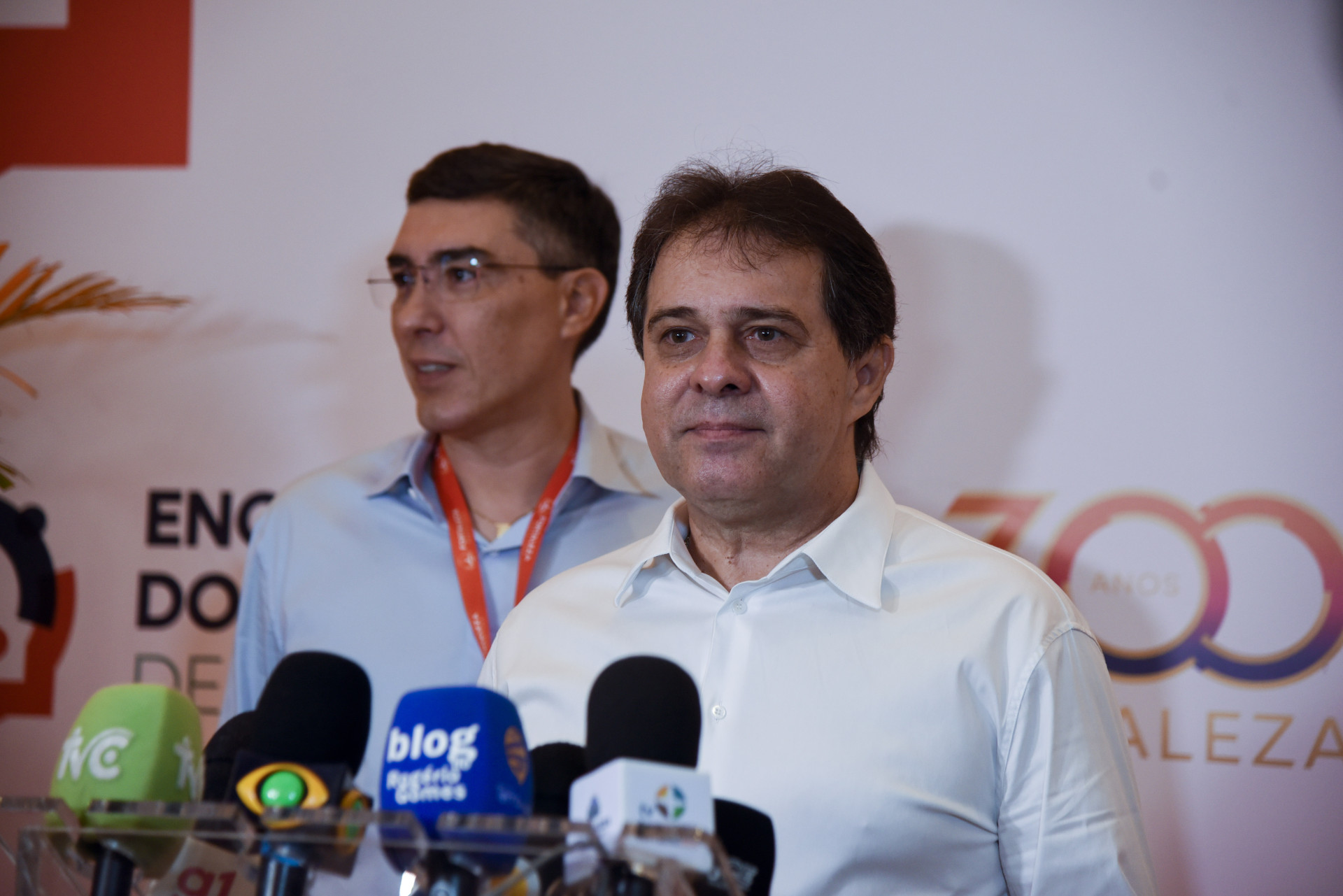 ￼PREFEITO Evandro Leitão comandou reunião com secretariado da gestão municipal (Foto: Nayana Melo/Especial para O Povo)