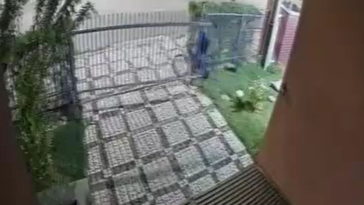 Duas bicicletas são furtadas em prédio residencial no bairro Dionísio Torres