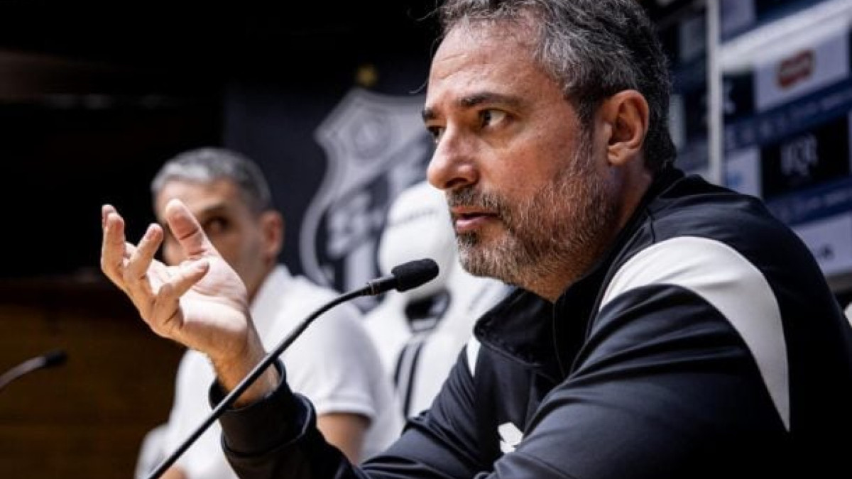 Alexandre Mattos critica atitude de João Vitor Gobi, acusado de xingamentos; Dirigente também assume responsabilidade por fase do Peixe