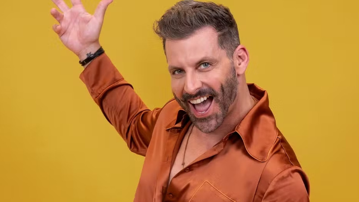 Após deixar o BBB 26, Henri Castelli continua sob tratamento médico e usa um medicamento para atenuar as crises convulsivas