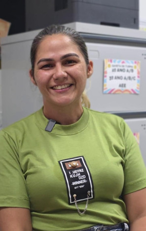  A professora de Portugu&ecirc;s e Artes da Escola Municipal Deputado Ant&ocirc;nio Jac&oacute;: Aurenice Nascimento