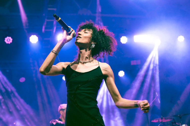 Bloco Ch&atilde;o da Pra&ccedil;a reune Os Transacionais; Josyara; Mumutante e  DJ Nego C&eacute;lio 