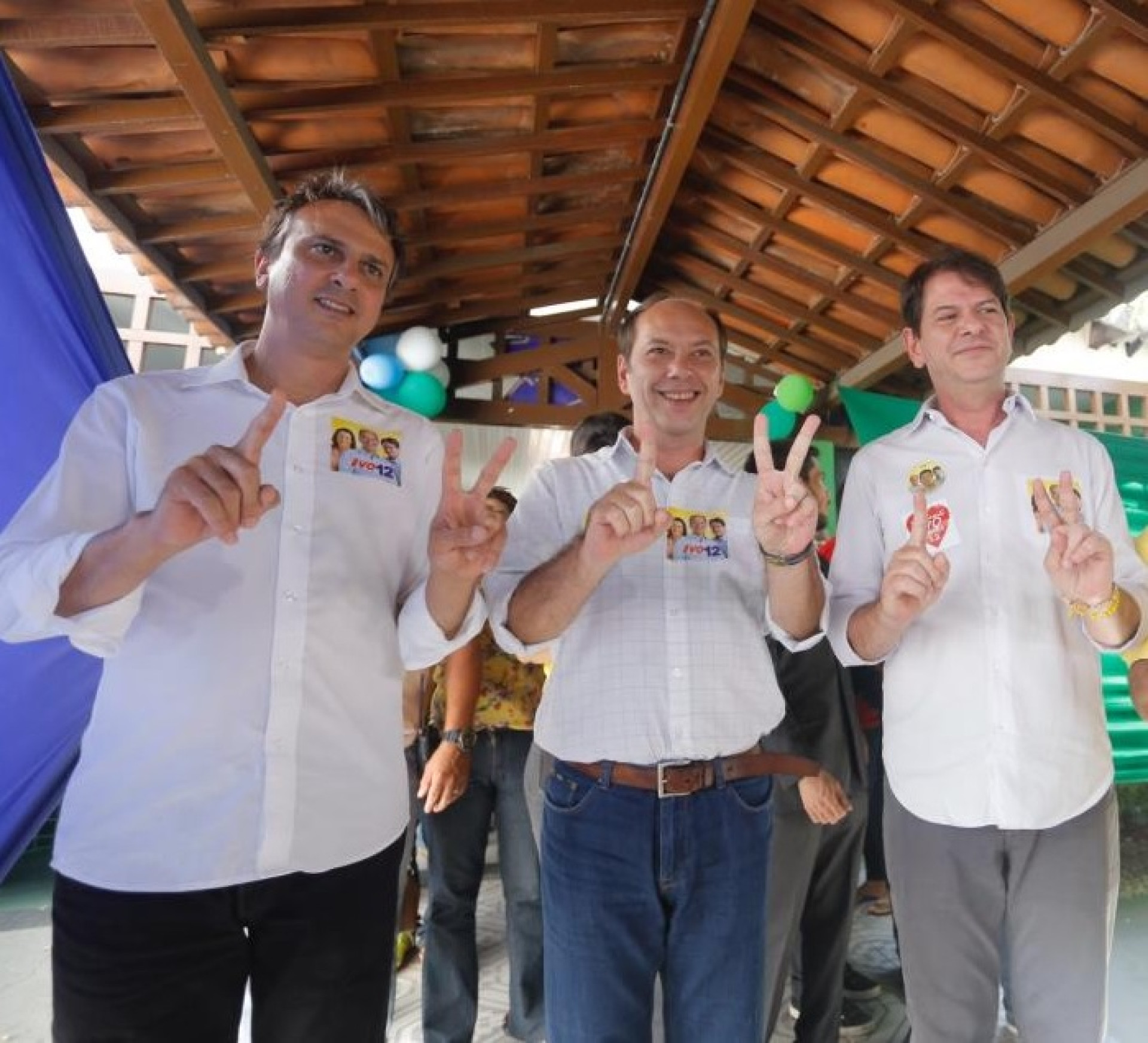 ￼CAMILO Santana, Ivo Gomes e Cid Gomes há 10 anos (Foto: Tatiana Fortes, publicada em 3/10/2016)