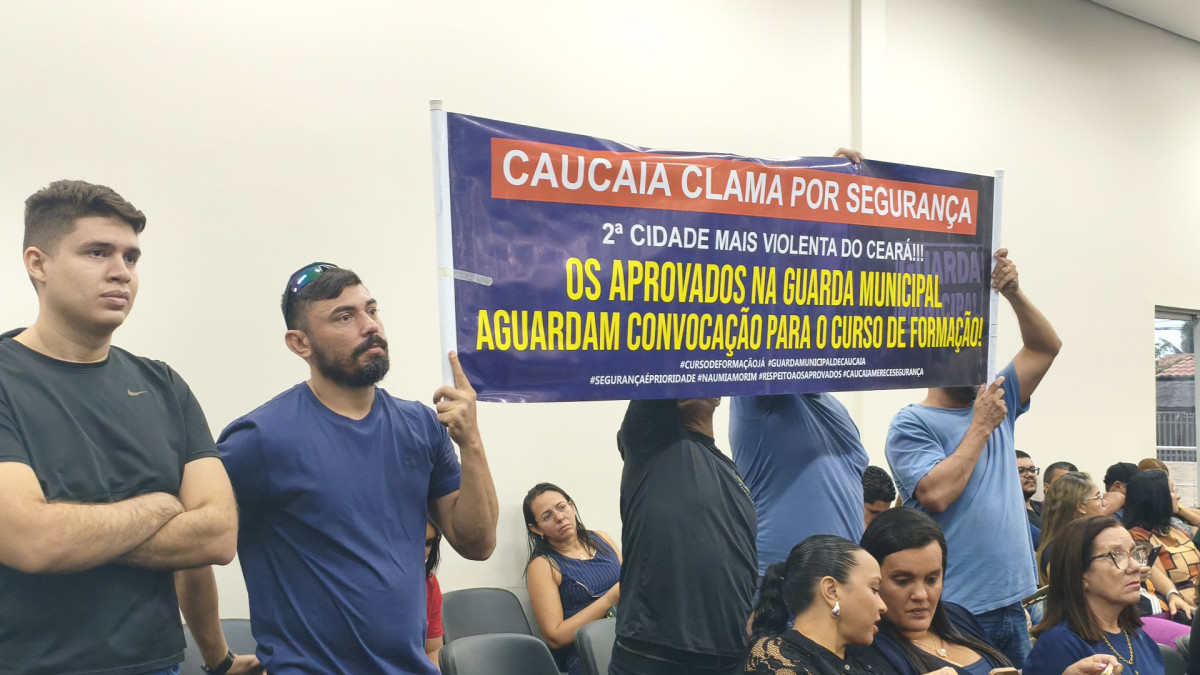 Aprovados cobram realiza&ccedil;&atilde;o do curso de forma&ccedil;&atilde;o para Guarda Municipal de Caucaia.