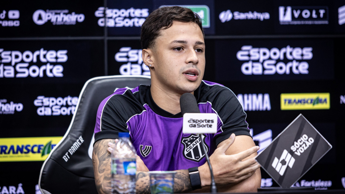 Matheus Araújo falou sobre momento vivido com o Ceará e expectativas para o Clássico-Rei. 