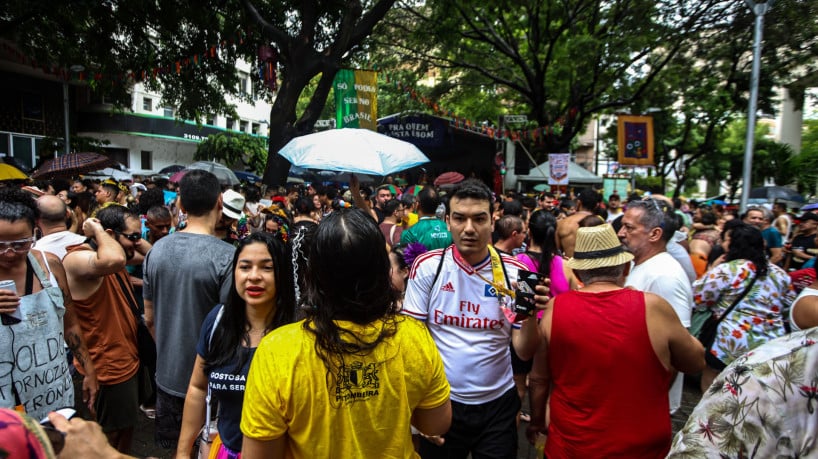 Veja funcionamento do transporte público no Carnav...