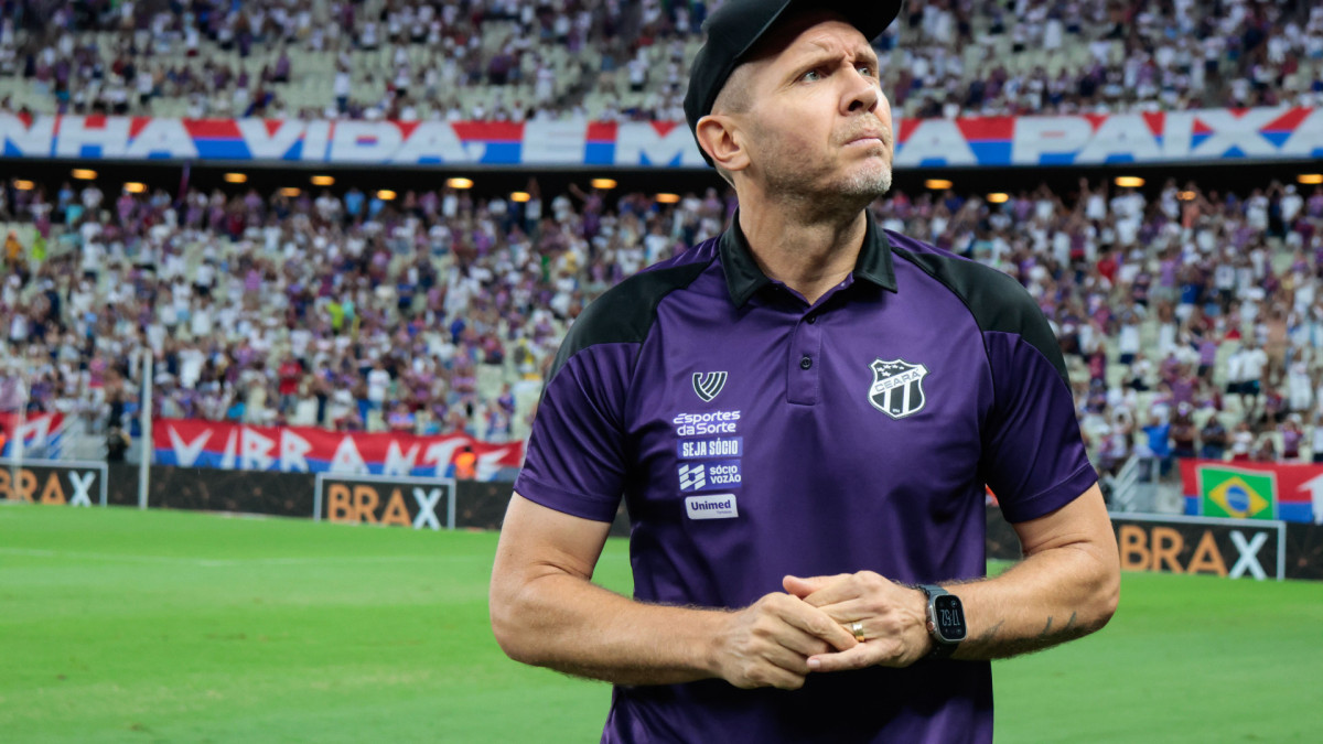 FORTALEZA, CEARÁ, BRASIL, 08-02-2026: Mozart Santos Pimeiro Classivo Rei do Cameponato Cearense com Ceará 0 x 0 Fortaleza na Arena Castelão. (Foto Samuel Setubal /O Povo)