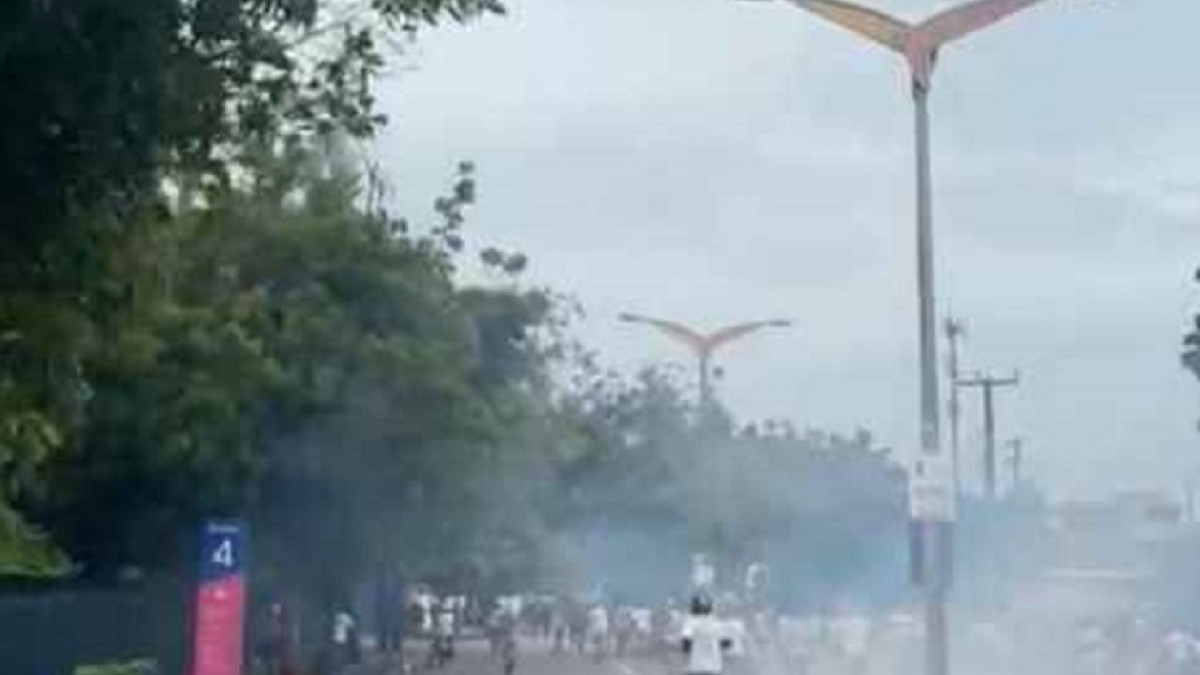 Confronto entre torcidas organizadas foi registrado em vários bairros de Fortaleza, como o Edson Queiroz e o Jardim Iracema