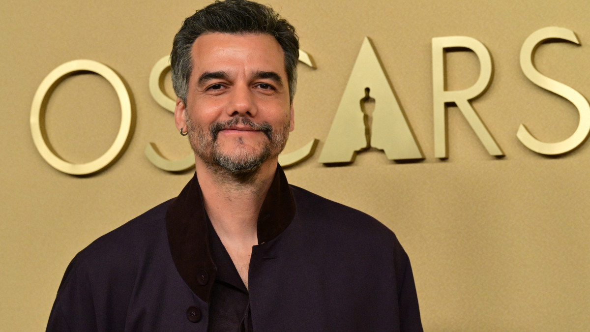 Camarote Folia Tropical, que distribuir&aacute; m&aacute;scaras com os rostos de Wagner Moura e T&acirc;nia Maria, protagonistas do longa brasileiro