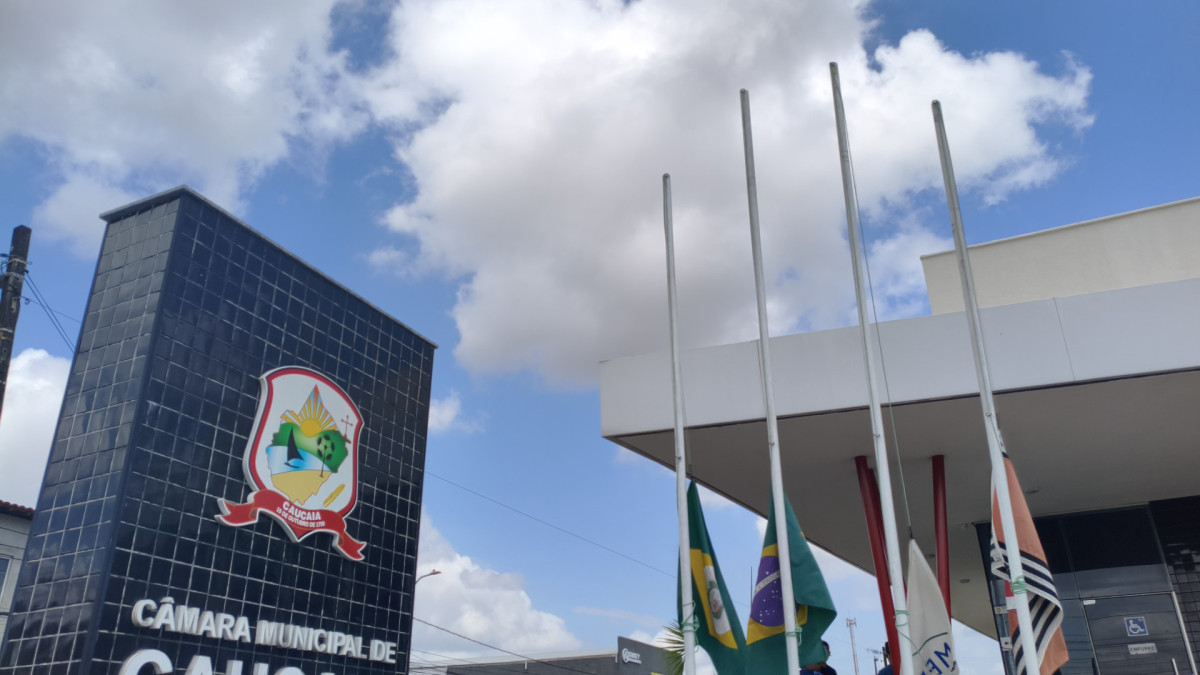 Em sessão na Câmara Municipal de Caucaia nessa terça-feira, 10, vereadores do PSD criticaram a gestão do governador Elmano de Freitas 