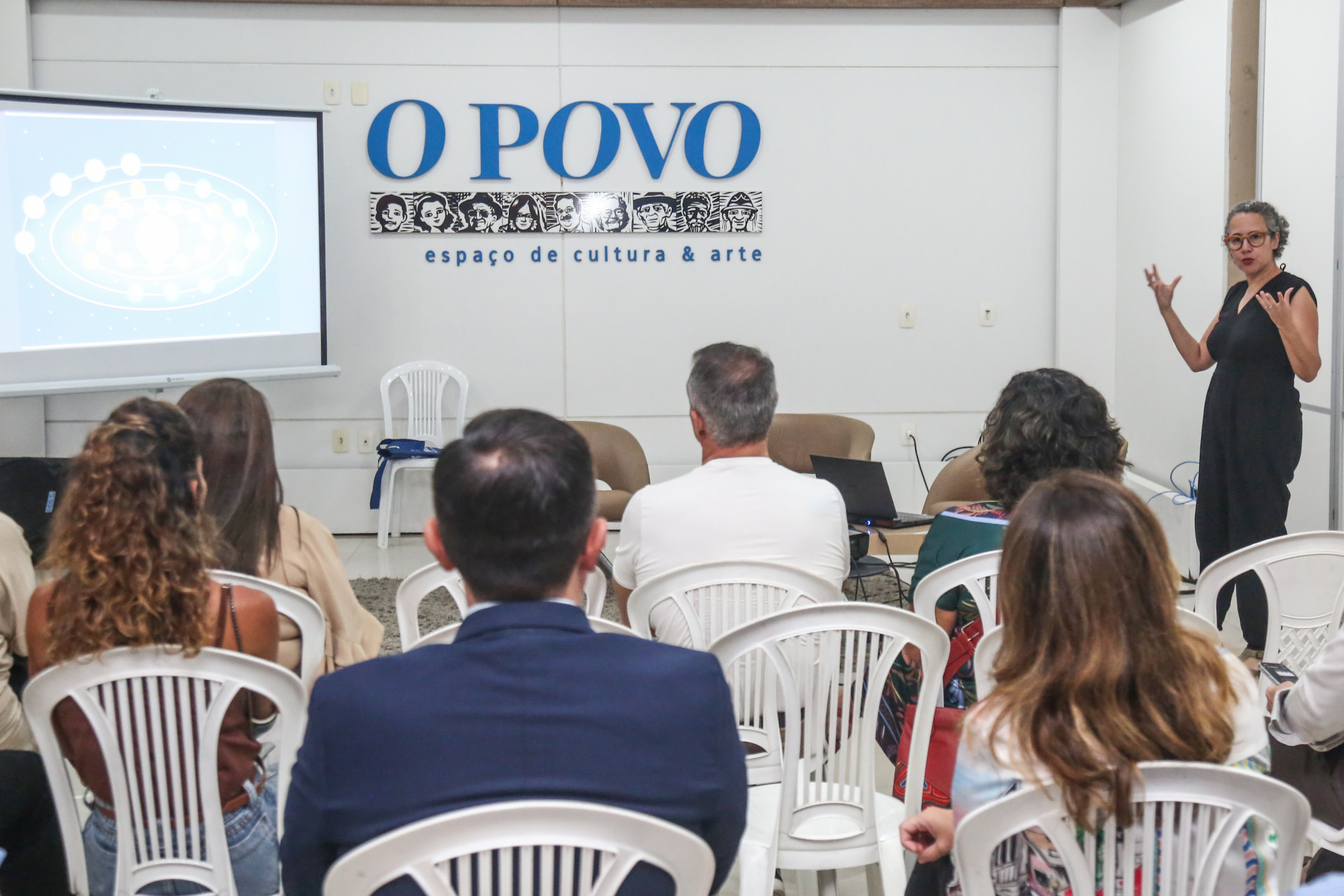 ￼REUNIÃO do Conselho Consultivo de Leitores do O POVO foi realizada ontem, 11 (Foto: JoaoFilho Tavares)