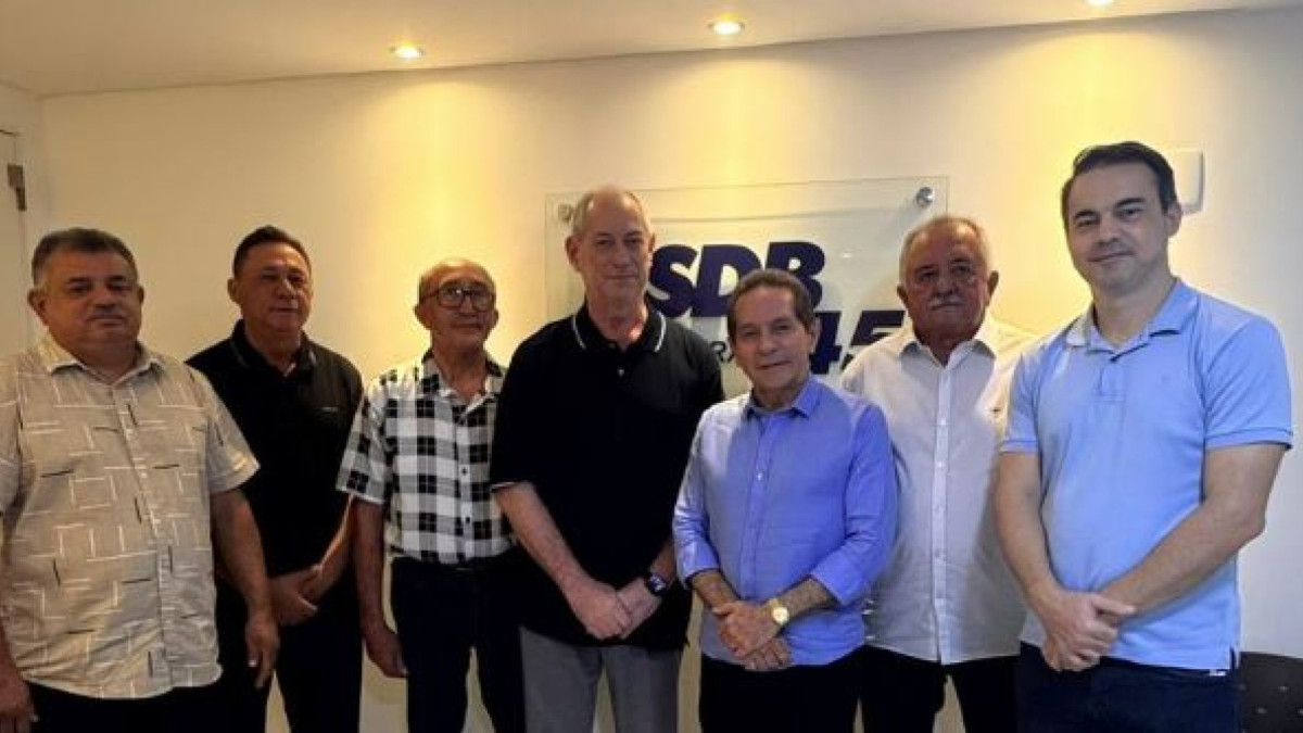 Ciro Gomes, Heitor Férrer, Capitão Wagner e lideranças políticas de Lavras da Mangabeira