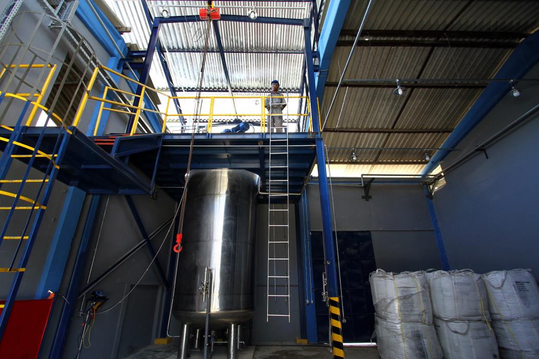 Ind&uacute;stria qu&iacute;mica &eacute; uma das mais atingidas pelas novas medidas