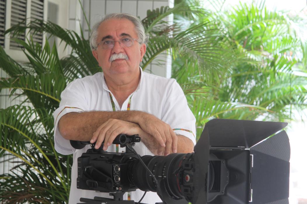 FORTALEZA, CE, BRASIL, 04-04-2013: Rosemberg Cariry, cineasta. (Foto: Evilázio Bezerra/O POVO) *** Local Caption *** Publicada em 26/02/2014 - OPC 77(Foto: EVILÁZIO BEZERRA)