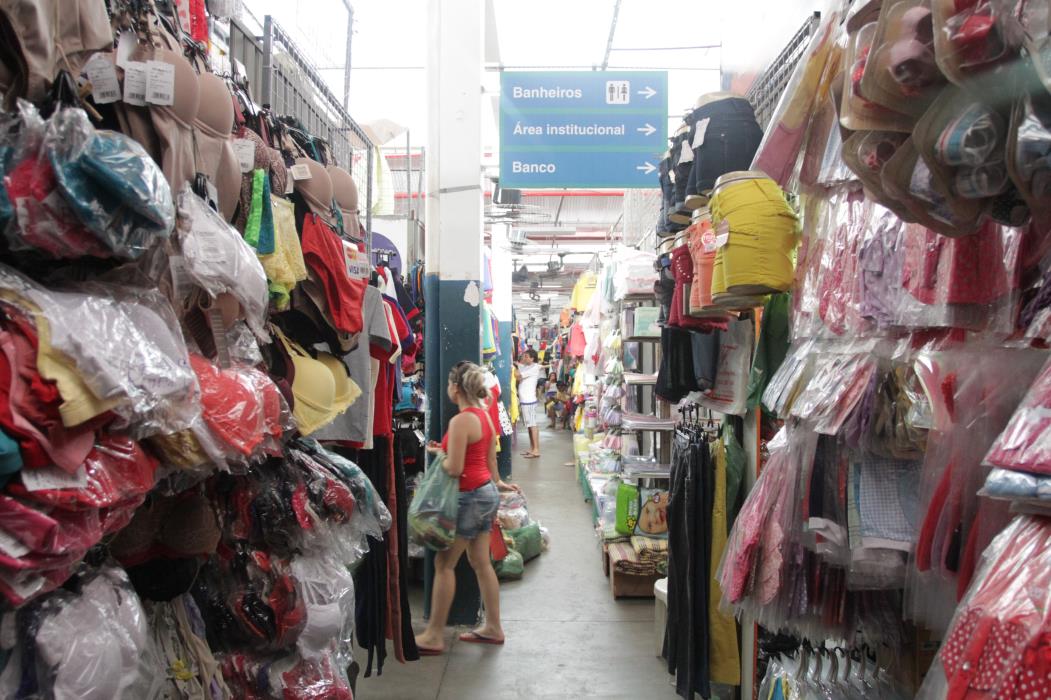 O comércio varejista de artigos do vestuário e acessórios é o ramo que concentra a maior quantidade de microempreendedores individuais no Ceará (Foto: T)