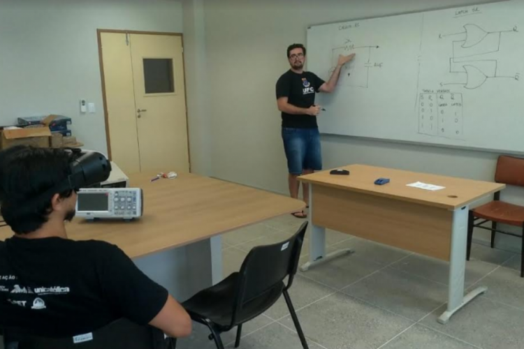 O aplicativo VREye está sendo desenvolvido no campus de Quixadá da Universidade Federal do Cear...