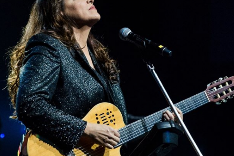 Ana Carolina adia show em Fortaleza para 2020.(foto: Instagram @sigaanacarolina )