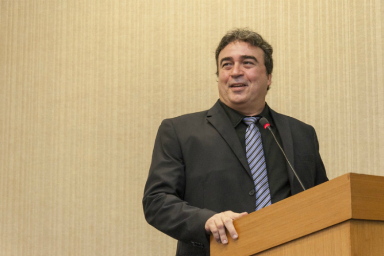 Prof. Manuel Antonio de Andrade Furtado Neto foi pró-reitor de Assuntos Estudantis e diretor do ...