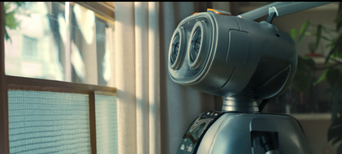 O robô que protagoniza a peça é materializado na voz do ator Matheus Nachtergaele (Foto: divulgação)