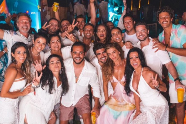 A foto gerou diversos comentários nas redes sociais.