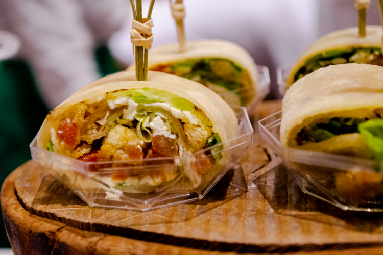 Wrap Caprese é opção de degustação das quartas e domingos na loja SooDeli