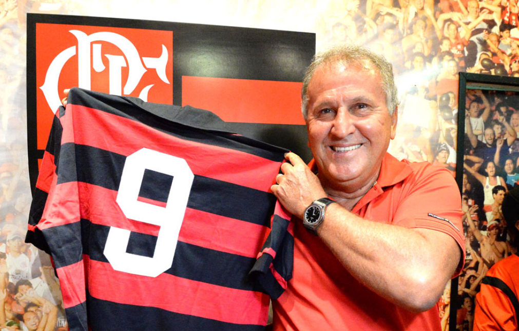Eterno 10 do Flamengo, Zico cedeu o número a Pelé quando jogou partida festiva ao lado do Rei. Naquele dia, ele foi o 9(Foto: Alexandre Vidal/Flamengo)