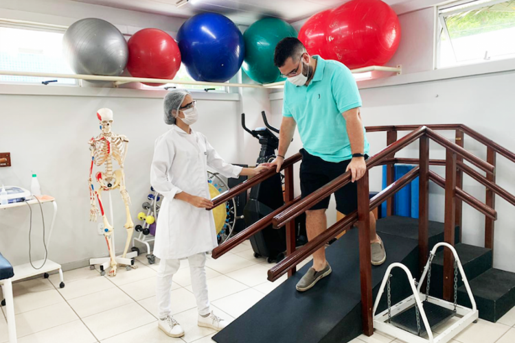 Prática do curso de Fisioterapia em 2020(foto: divulgação)