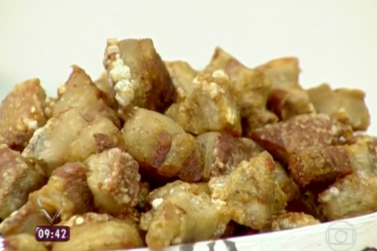 Torresmo frito é bem fácil de fazer