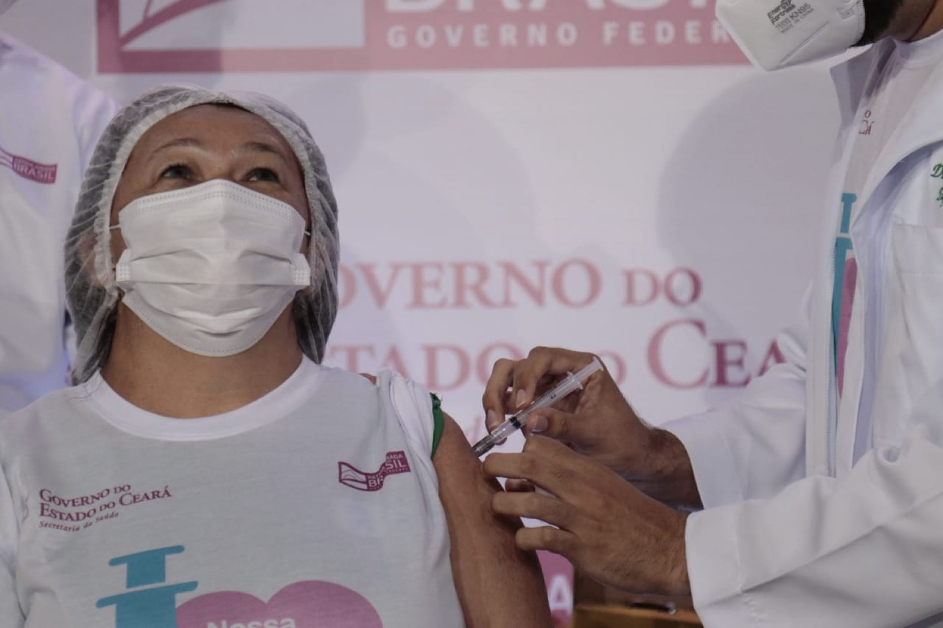 Vacinação em Fortaleza ocorrerá em locais de trabalho, moradia ou por agendamento; confira ...