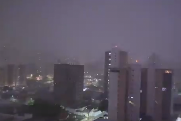 Chuva em Fortaleza na madrugada de 17 de março de 2021