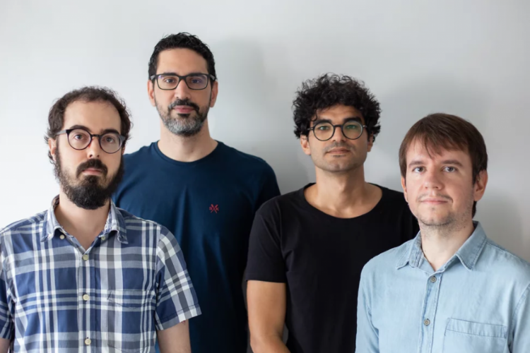 Na ordem da foto: Luiz Cattony, Bruno Perdigão, Igor Ribeiro e Bruno Braga; integrantes do Rede Arquitetos.