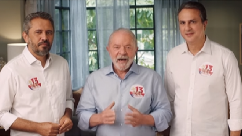 Elmano Freitas, Lula e Camilo Santana, candidatos do PT nas eleições de 2022(foto: Reprodução)