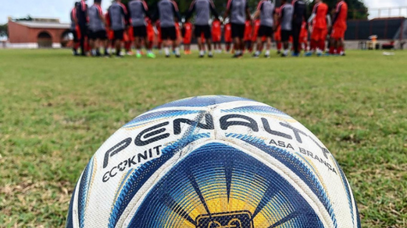 Caucaia treinou cobrança de pênalti antes de duelo diante do Santa Cruz, pela Copa do Nordeste. 